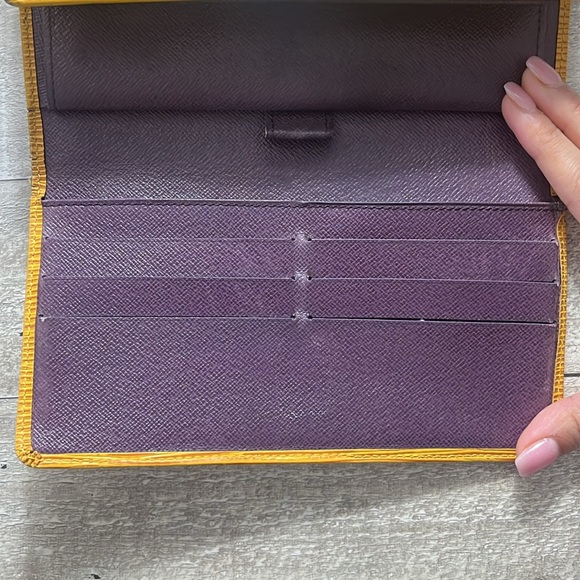 LOUIS VUITTON Yellow Epi Leather Porte Tresor Wallet - Picture 5 of 13